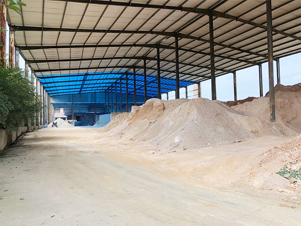 湖南省醴陵市馬戀耐火泥有限公司,湖南硅質(zhì)耐火泥漿銷售,粘土質(zhì)耐火泥漿銷售,熱風(fēng)爐用耐酸噴涂料哪里好 湖南省醴陵市馬戀耐火泥有限公司,湖南硅質(zhì)耐火泥漿銷售,粘土質(zhì)耐火泥漿銷售,熱風(fēng)爐用耐酸噴涂料哪里好